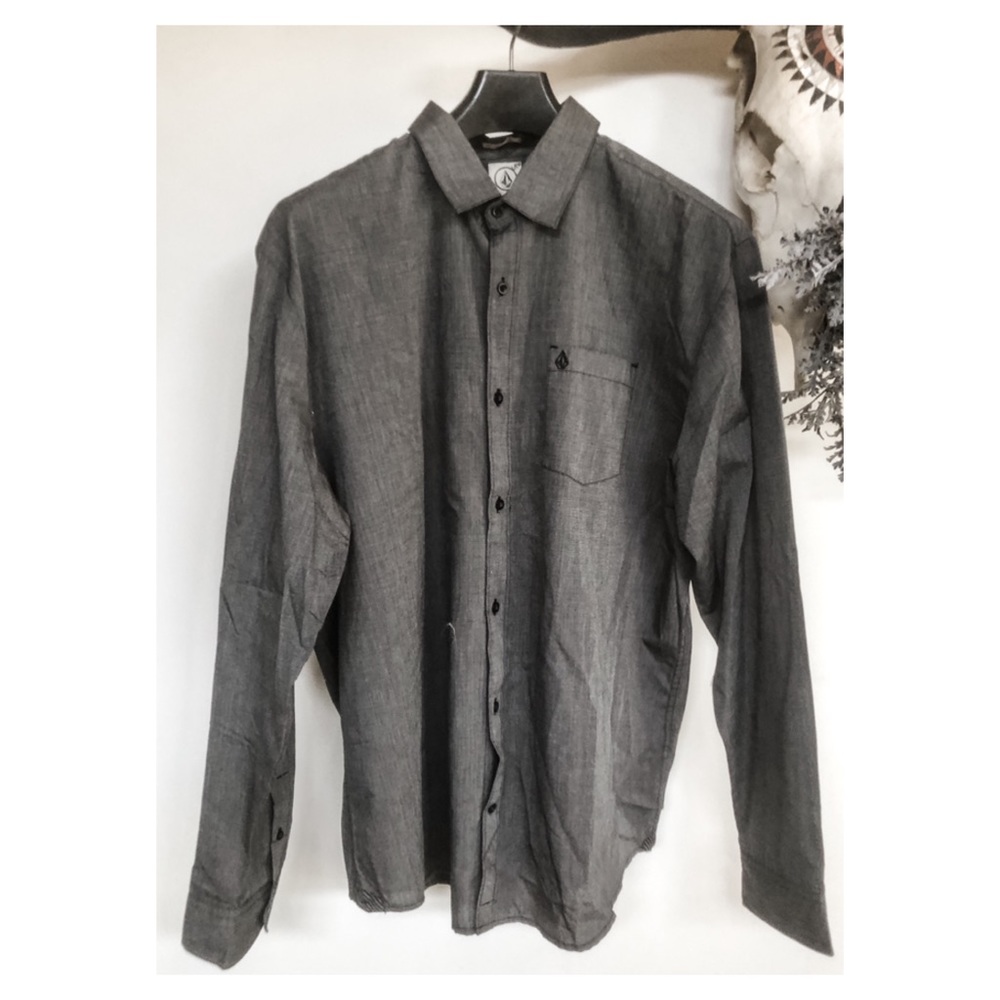 Volcom • Button Down